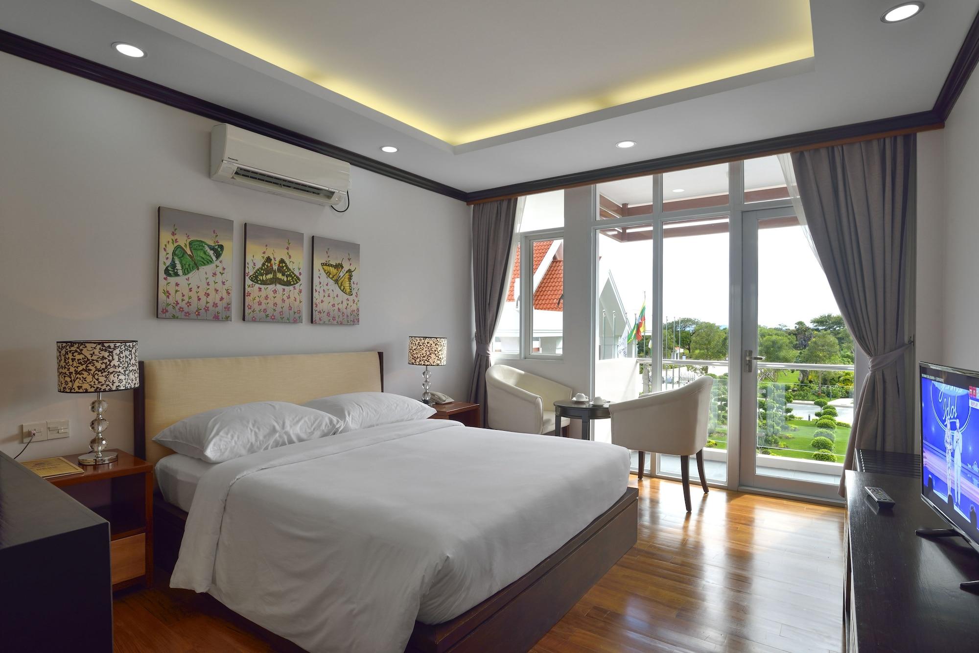The Regency Hotel Bagan Buitenkant foto