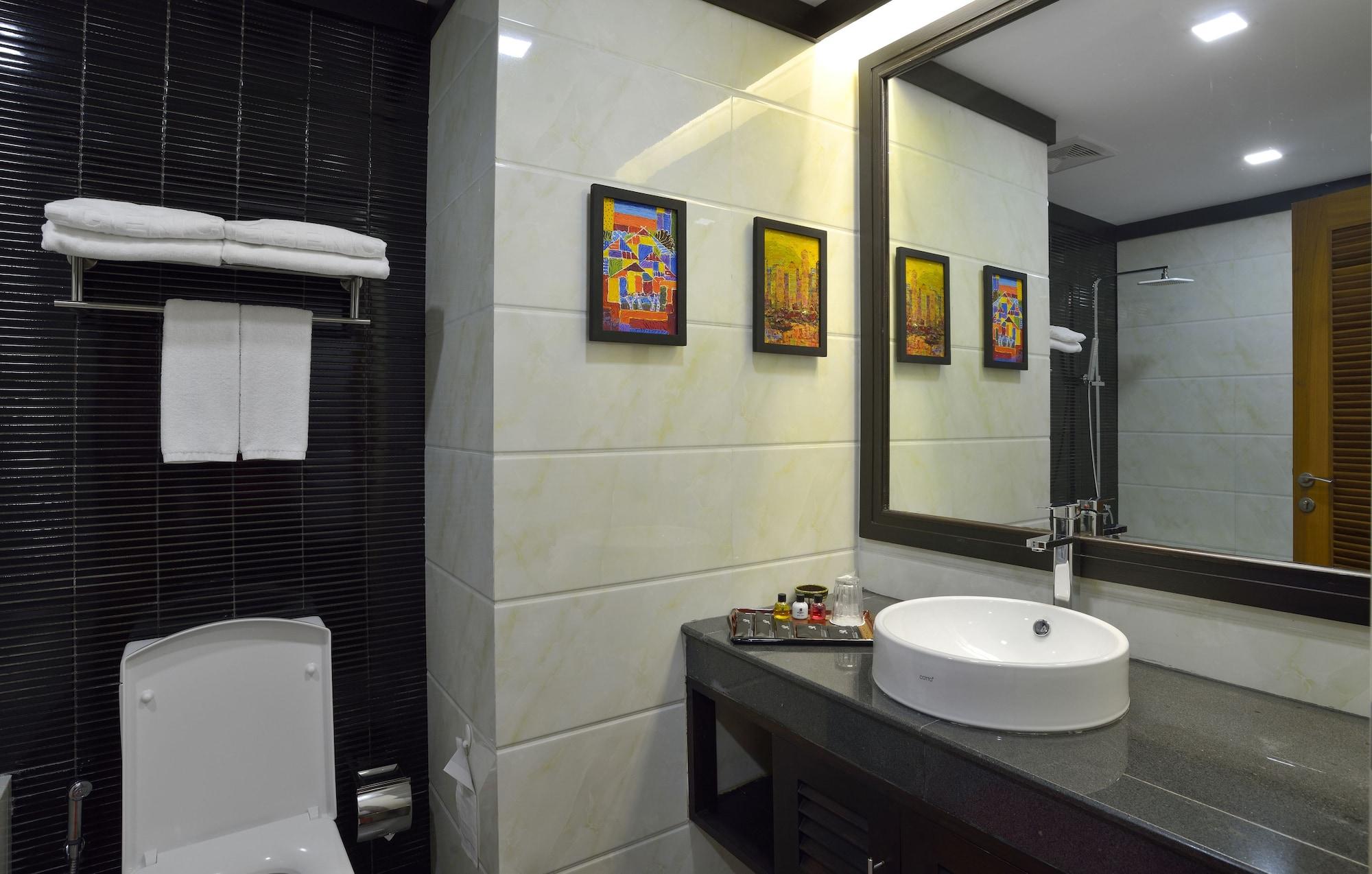 The Regency Hotel Bagan Buitenkant foto
