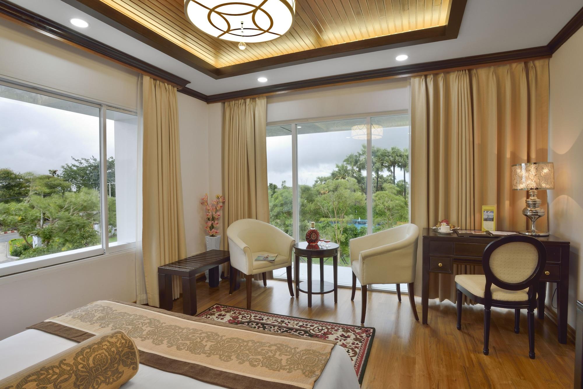 The Regency Hotel Bagan Buitenkant foto