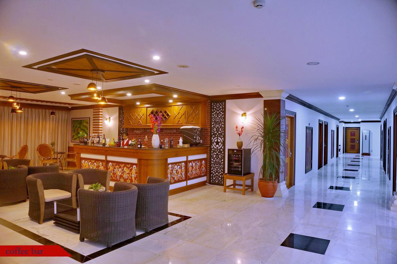 The Regency Hotel Bagan Buitenkant foto