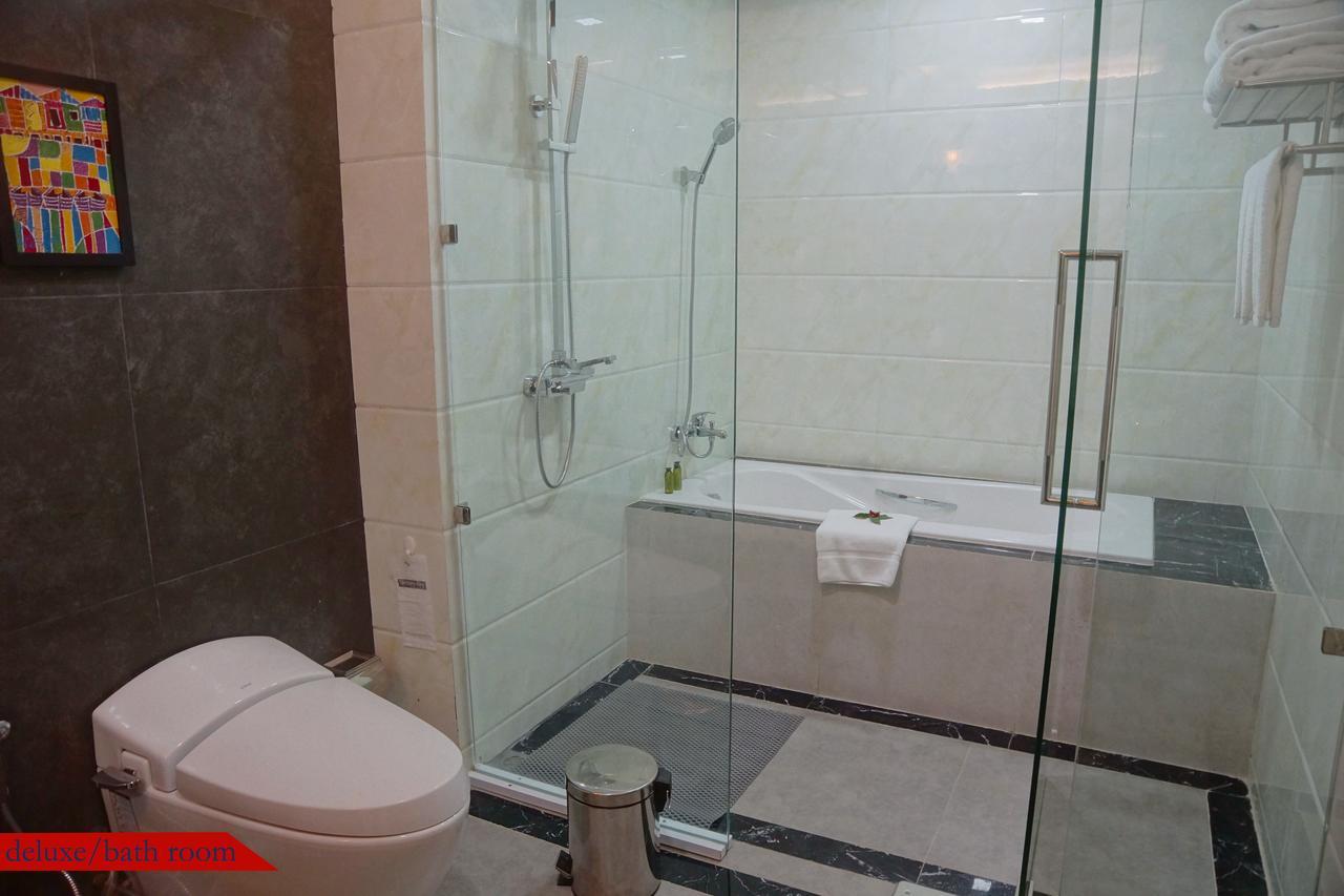The Regency Hotel Bagan Buitenkant foto