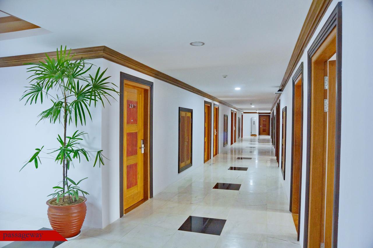 The Regency Hotel Bagan Buitenkant foto