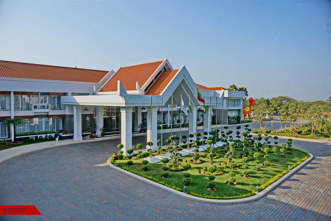 The Regency Hotel Bagan Buitenkant foto